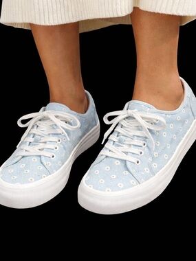 Sincerely Jules Sneakers Womens 8.5M Blue Daisy Platform Boho Hipster Coquette